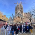 Les élèves du collège parcourent Barcelone : Une journée mémorable à la (…)