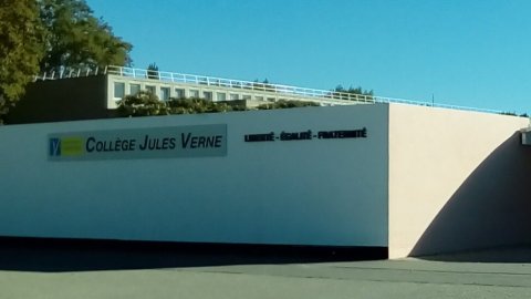 Collège Jules Verne